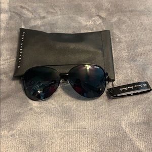 Quay Australia Vivian Sunglasses